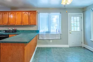 28 Brookdale Rd, Glen Cove, NY 11542 - Photo 9