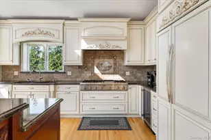 34 Farmers Ave, Lindenhurst, NY 11757 - Photo 7