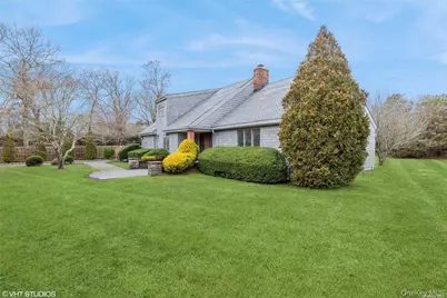 4 Box Tree Road, East Quogue, NY 11942 - Photo 1