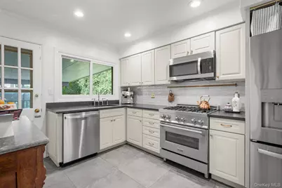 134 Jensen Avenue, Mamaroneck, NY 10543 - Photo 7