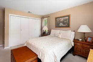 12 Lakeview Dr, Yorktown Heights, NY 10598 - Photo 25