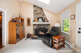 12 Lakeview Dr, Yorktown Heights, NY 10598 - Photo 7