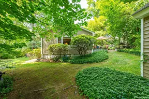 12 Lakeview Dr, Yorktown Heights, NY 10598 - Photo 35
