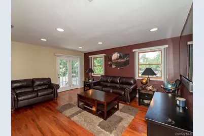 269 Marcus Avenue, New Hyde Park, NY 11040 - Photo 11