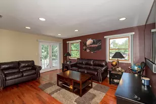 269 Marcus Ave, New Hyde Park, NY 11040 - Photo 11