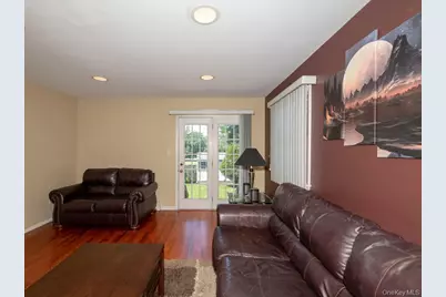 269 Marcus Avenue, New Hyde Park, NY 11040 - Photo 13