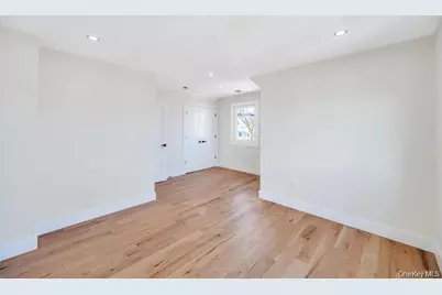 28 S Elm Street, Hicksville, NY 11801 - Photo 21