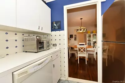 143-50 Hoover Avenue #104, Briarwood, NY 11435 - Photo 7