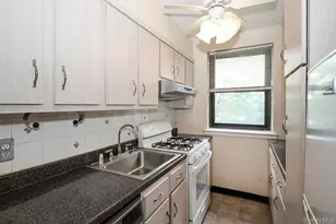 189-19 39th Ave, Flushing, NY 11358 - Photo 11
