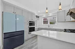 35-69 161st St, Flushing, NY 11358 - Photo 13