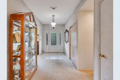 9 Alpine Place, Lake Grove, NY 11755 - Photo 7