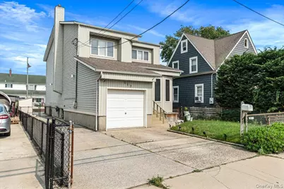 117 Gordon Place, Freeport, NY 11520 - Photo 3
