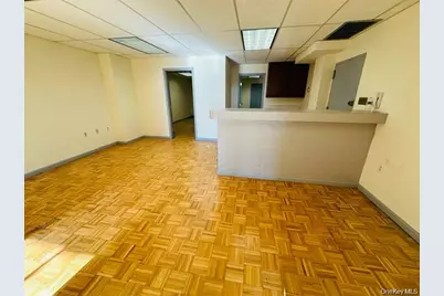 3800 E Tremont Avenue, Bronx, NY 10465 - Photo 5