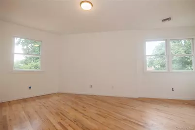 1340 Siegfried Place, Bronx, NY 10465 - Photo 7