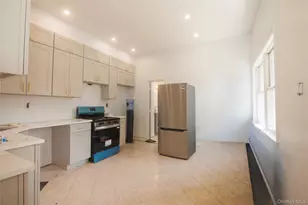 1340 Siegfried Pl, Bronx, NY 10465 - Photo 15