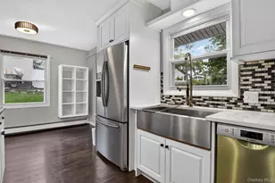 30 Chestnut Ave, Middletown, NY 10940 - Photo 3