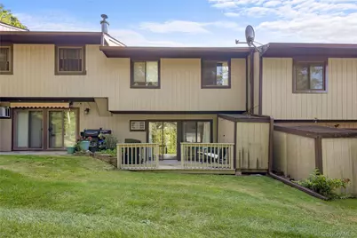 1105 Chelsea Cove S, Hopewell Junction, NY 12533 - Photo 19