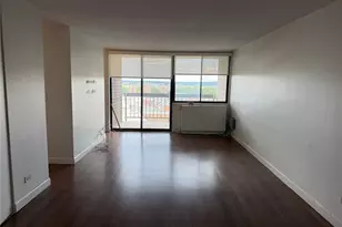 2 Bay Club Dr, Bayside, NY 11360 - Photo 5