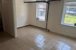42 Carpenter Ave, Newburgh, NY 12550 - Photo 25
