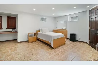 169-56 24 Avenue, Whitestone, NY 11357 - Photo 17