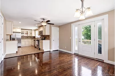 414 Potter Boulevard, Brightwaters, NY 11718 - Photo 23