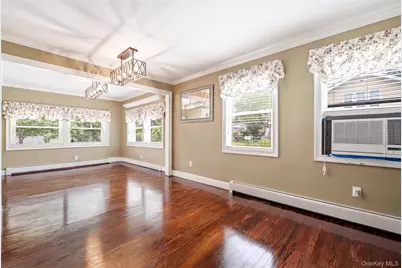 414 Potter Boulevard, Brightwaters, NY 11718 - Photo 9