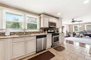 414 Potter Blvd, Brightwaters, NY 11718 - Photo 27