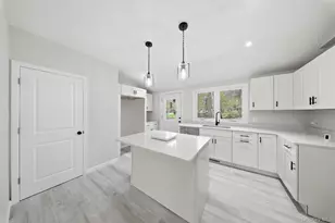 24 Farmingdale Ln, Bloomingburg, NY 12721 - Photo 7