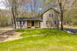 24 Farmingdale Ln, Bloomingburg, NY 12721 - Photo 1