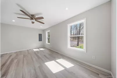 24 Farmingdale Lane, Bloomingburg, NY 12721 - Photo 17
