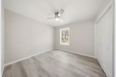 24 Farmingdale Lane, Bloomingburg, NY 12721 - Photo 19