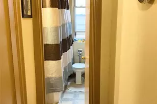2166 Bronx Pk E, Bronx, NY 10462 - Photo 13