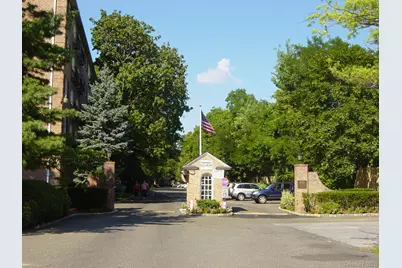 1 Consulate Drive #3K, Tuckahoe, NY 10707 - Photo 1