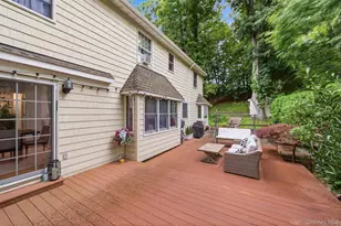 19 Eckernkamp Dr, Smithtown, NY 11787 - Photo 31