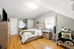 19 Eckernkamp Dr, Smithtown, NY 11787 - Photo 25