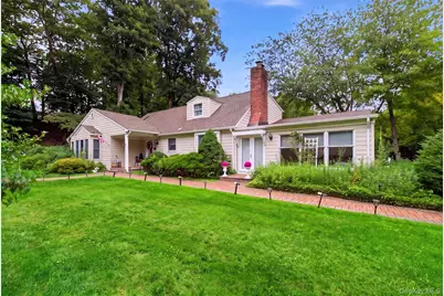 19 Eckernkamp Drive, Smithtown, NY 11787 - Photo 3