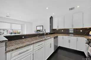 1 Koch Pl, Carle Place, NY 11514 - Photo 11