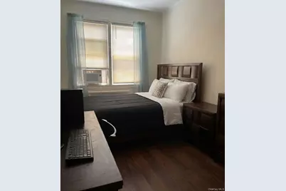 83-32 60th Avenue, Middle Village, NY 11379 - Photo 5