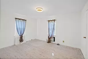 6 Grenville Ct, East Rockaway, NY 11518 - Photo 13