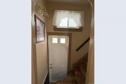 2042 Colonial Avenue, Bronx, NY 10461 - Photo 15