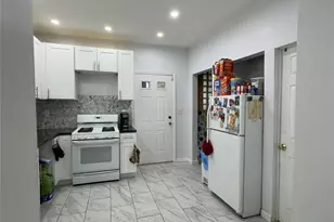 2042 Colonial Ave, Bronx, NY 10461 - Photo 5