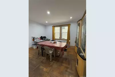 2042 Colonial Avenue, Bronx, NY 10461 - Photo 11
