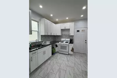 2042 Colonial Avenue, Bronx, NY 10461 - Photo 3