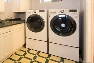 159 Harrison Ave, Franklin Square, NY 11010 - Photo 21
