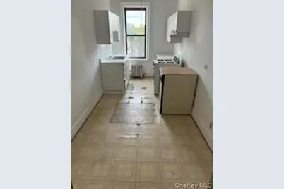 160-15 Powells Cove Boulevard #E301, Whitestone, NY 11357 - Photo 11