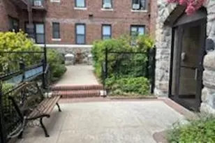 160-15 Powells Cove Blvd, Whitestone, NY 11357 - Photo 23