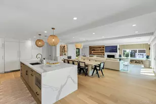 29 Tiana Cir, Hampton Bays, NY 11946 - Photo 7