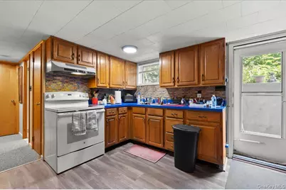 101 Lake Avenue, Saint James, NY 11780 - Photo 23