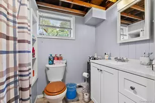 101 Lake Ave, Saint James, NY 11780 - Photo 17