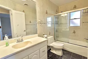 251-16 Gaskell Rd, Little Neck, NY 11362 - Photo 13
